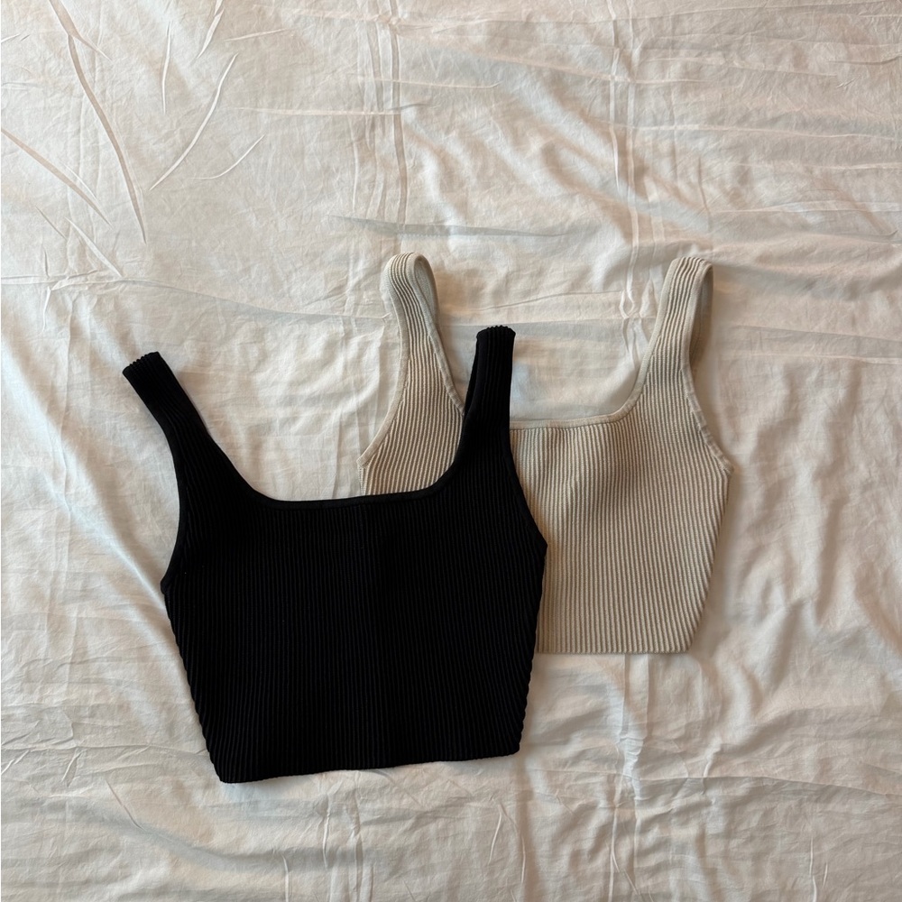 Aritzia Babaton Ribbed Knit Contour Crop Tops - Black and Cream